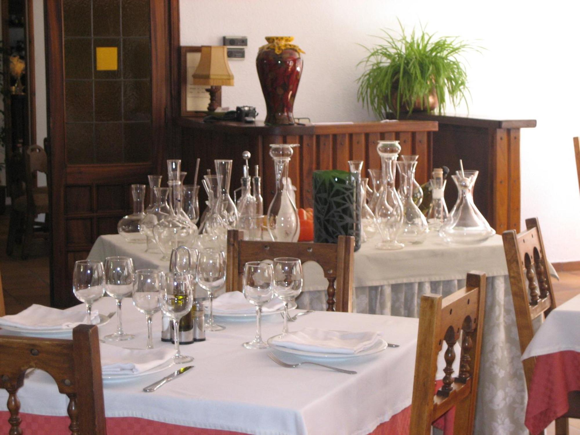 Hosteria Catalana Bossost Bagian luar foto