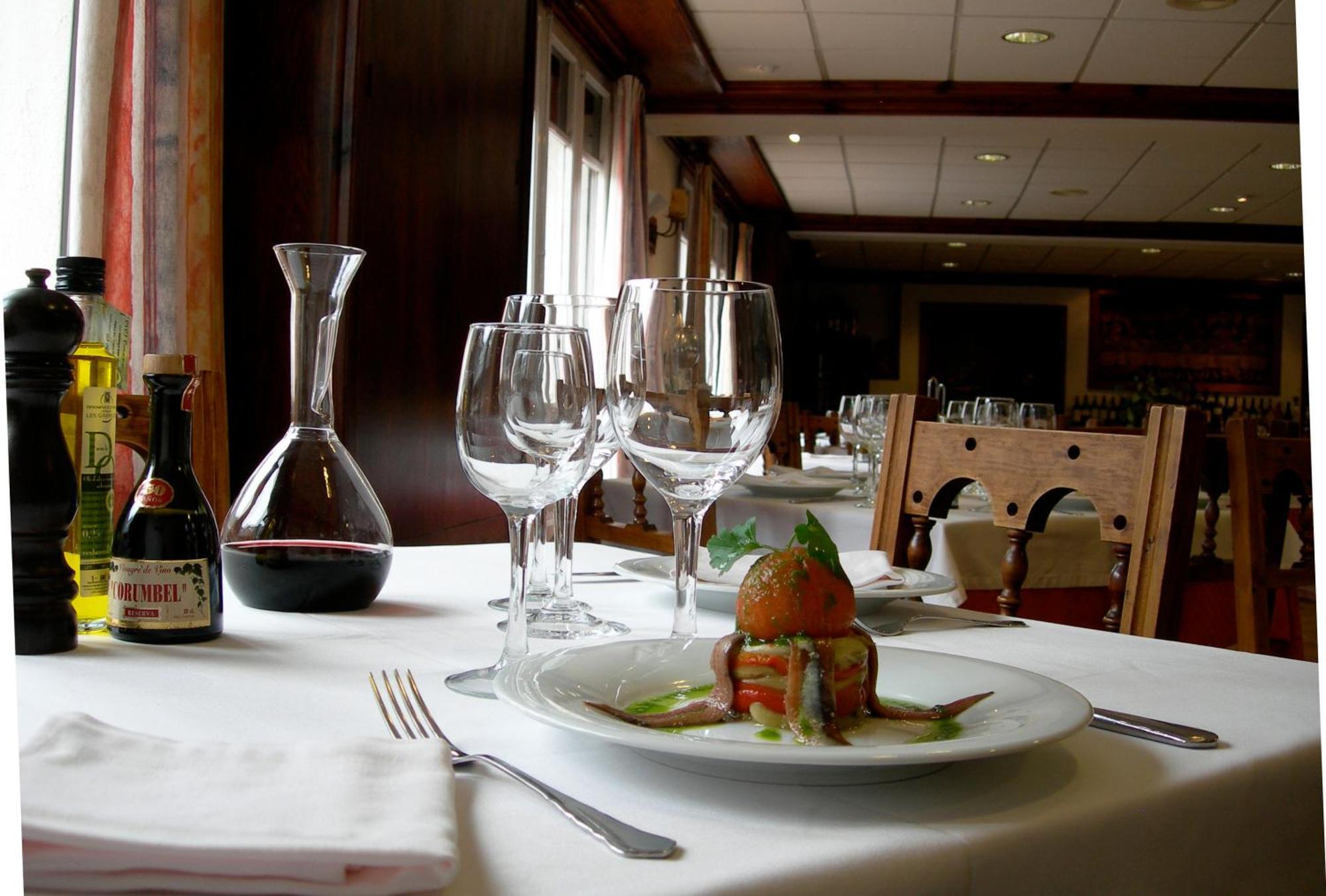 Hosteria Catalana Bossost Bagian luar foto